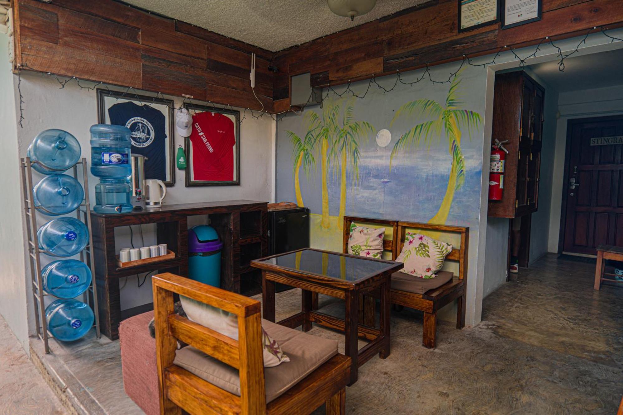 Drift Inn San Pedro Сан Педро Екстериор снимка