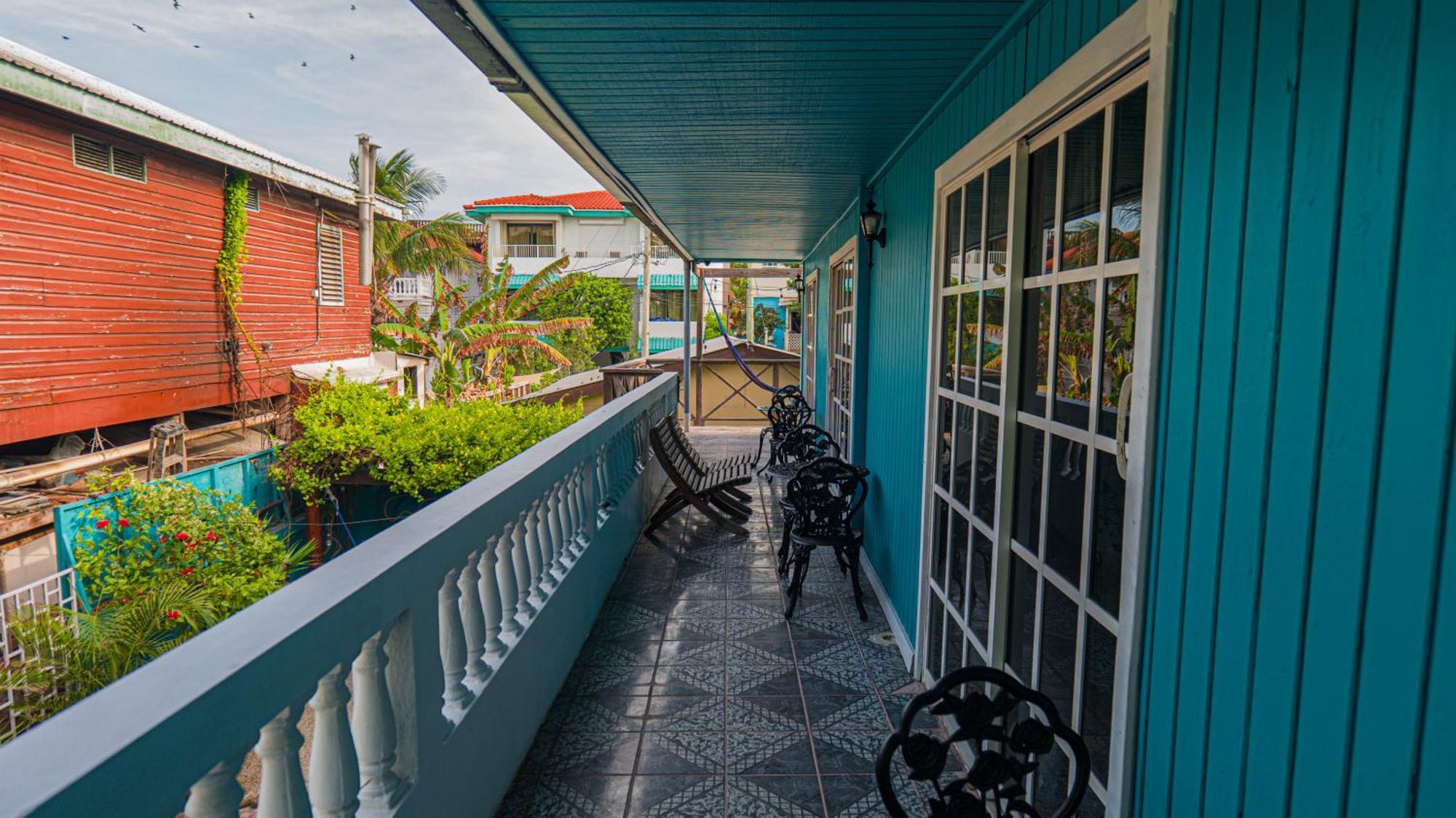 Drift Inn San Pedro Сан Педро Екстериор снимка