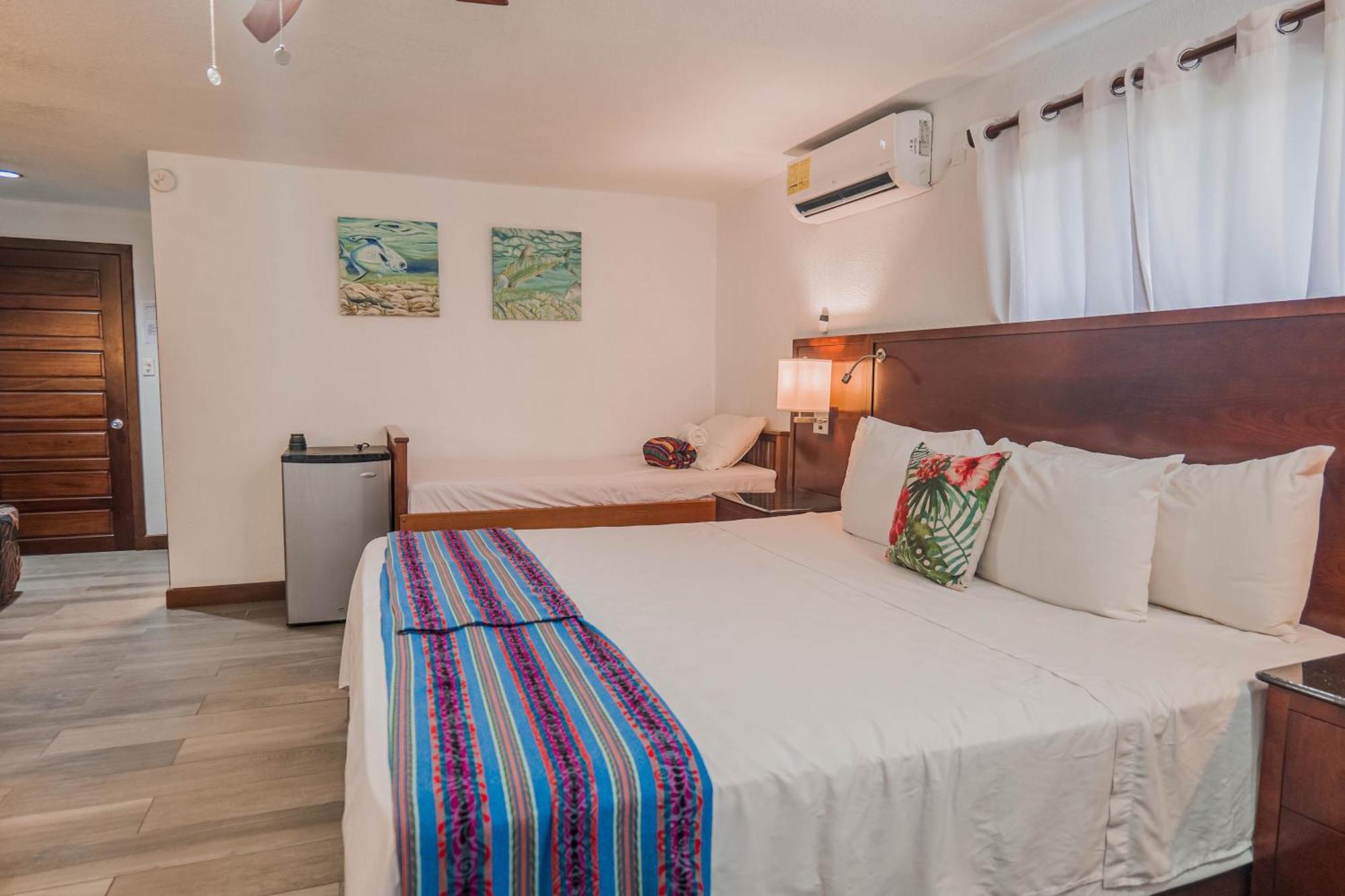 Drift Inn San Pedro Сан Педро Екстериор снимка