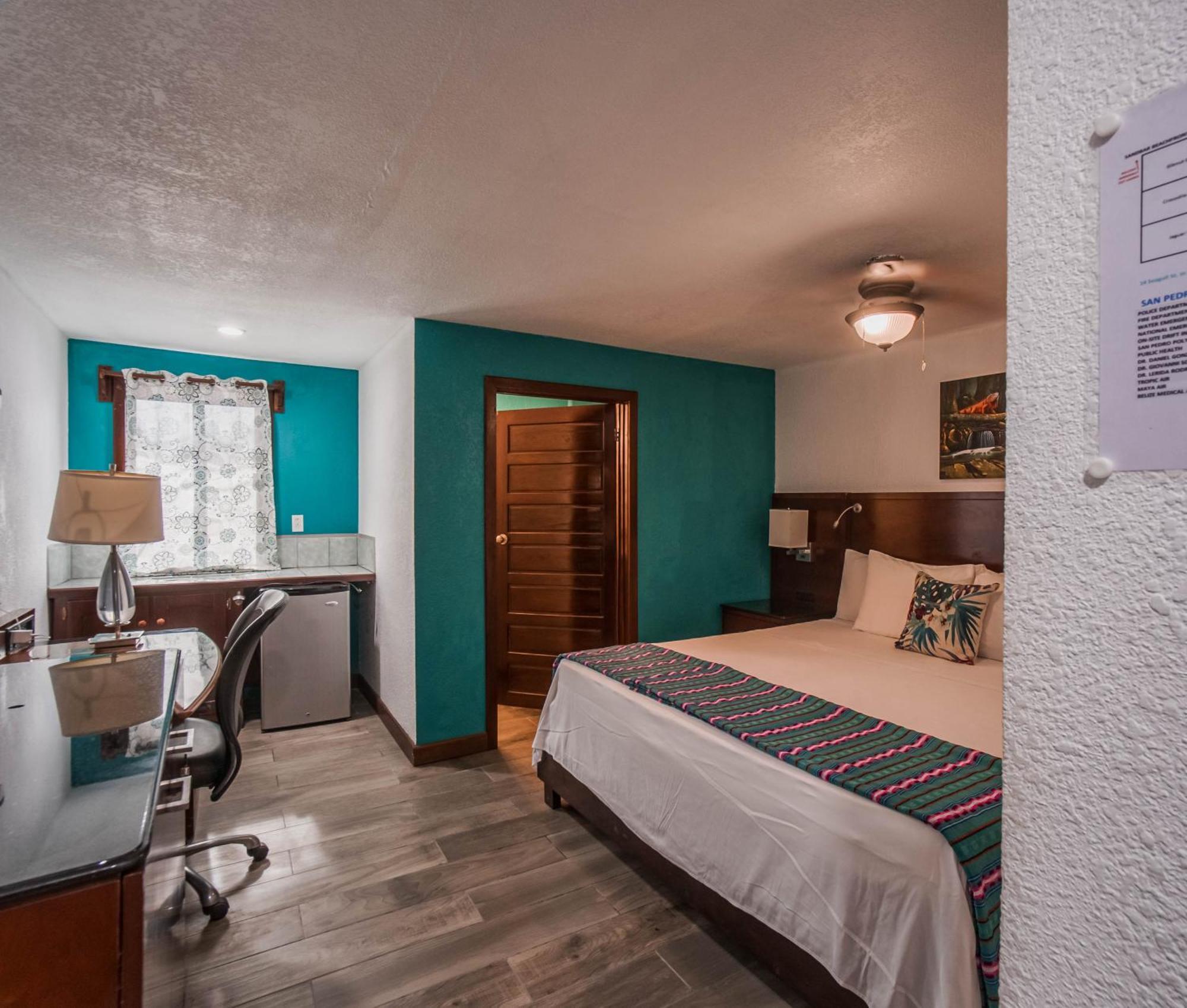 Drift Inn San Pedro Сан Педро Екстериор снимка